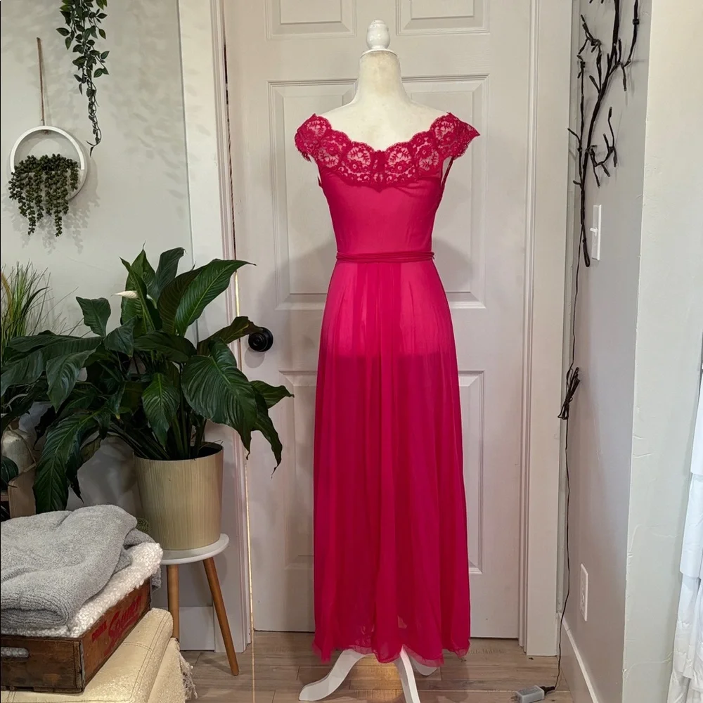Vintage Vanity Fair Pink Nylon Lace Slipdress - Picture 5 of 8